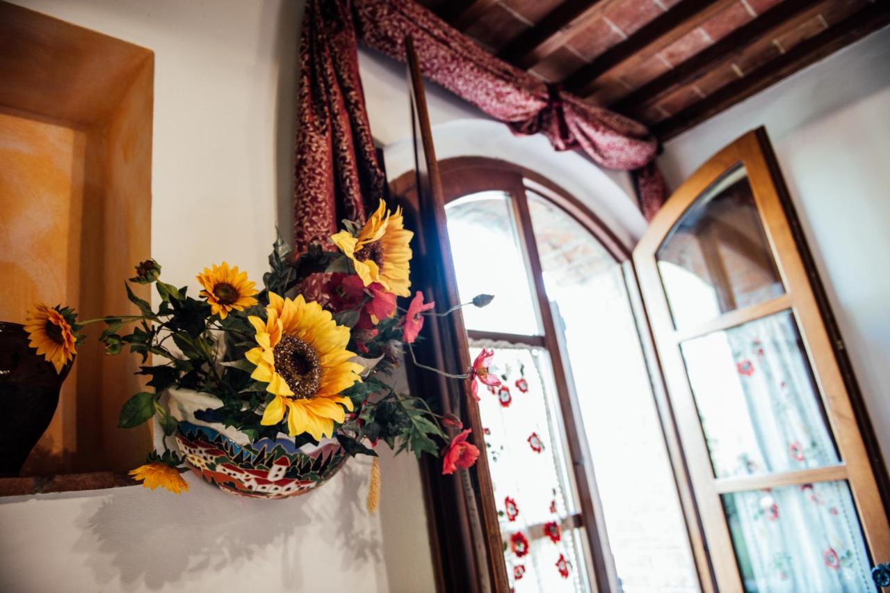 Agriturismo Palazzo Conti A Пиенца Екстериор снимка