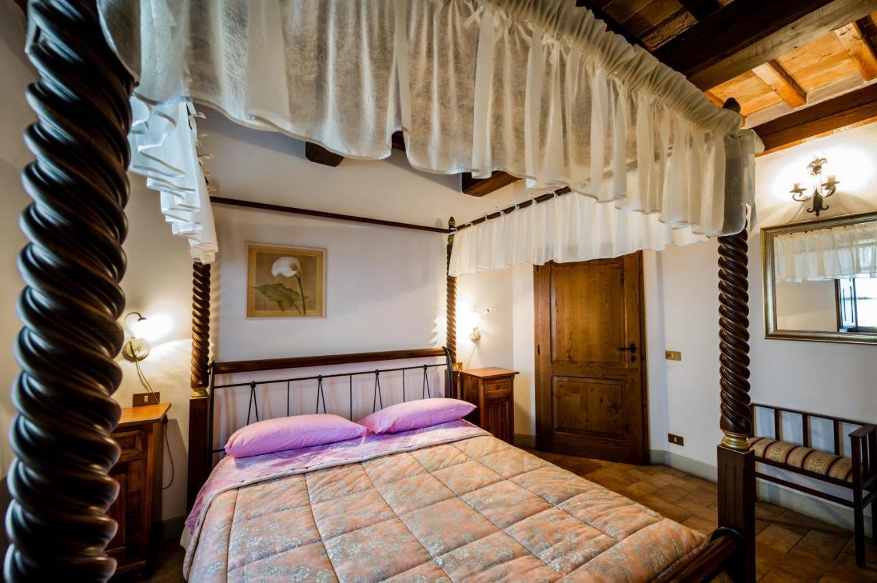 Agriturismo Palazzo Conti A Пиенца Екстериор снимка