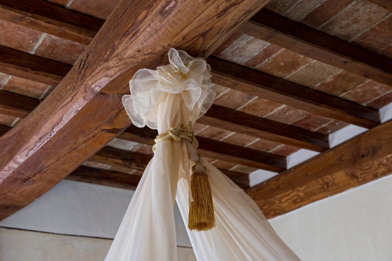Agriturismo Palazzo Conti A Пиенца Екстериор снимка