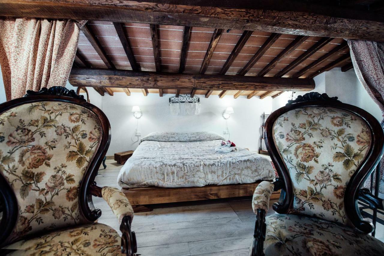 Agriturismo Palazzo Conti A Пиенца Екстериор снимка